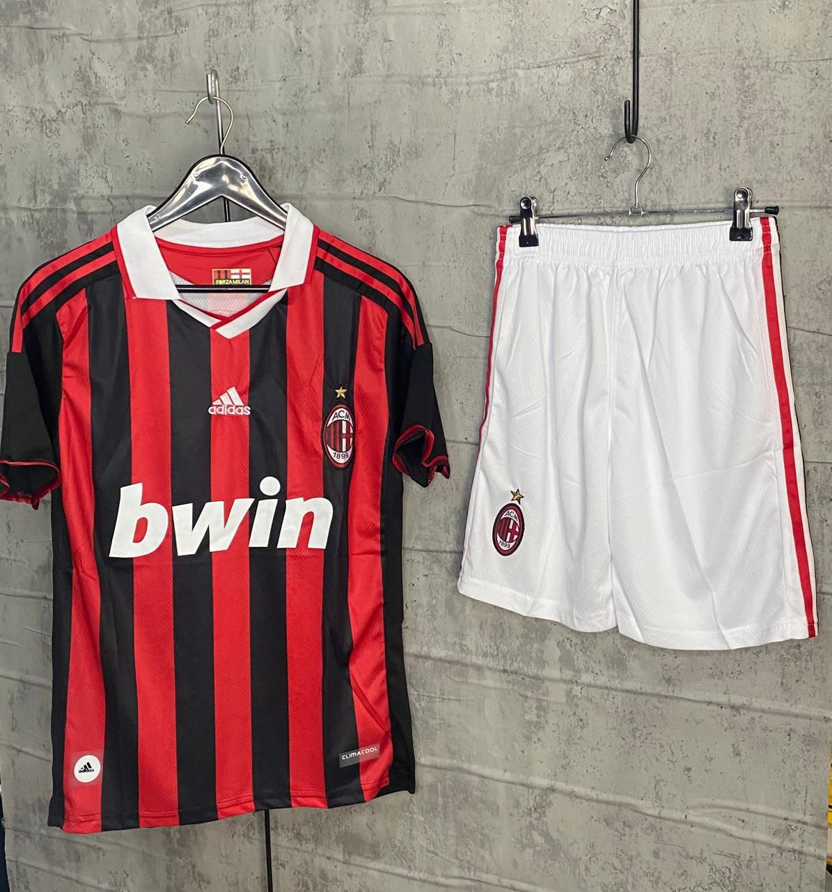 AC Milan — Retro